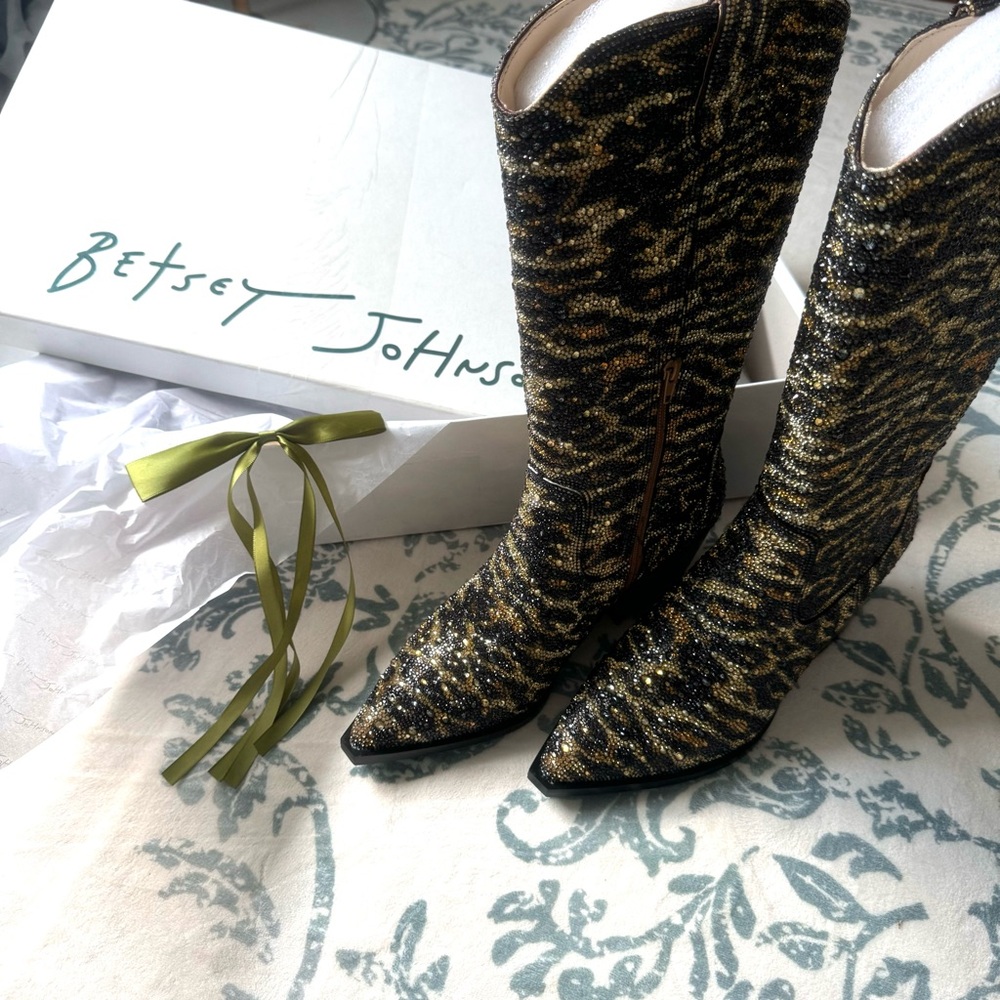 Betsey Johnson Cash Western Cowboy Boots - Leopard